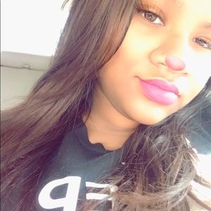 Meet your Posher, Desiree